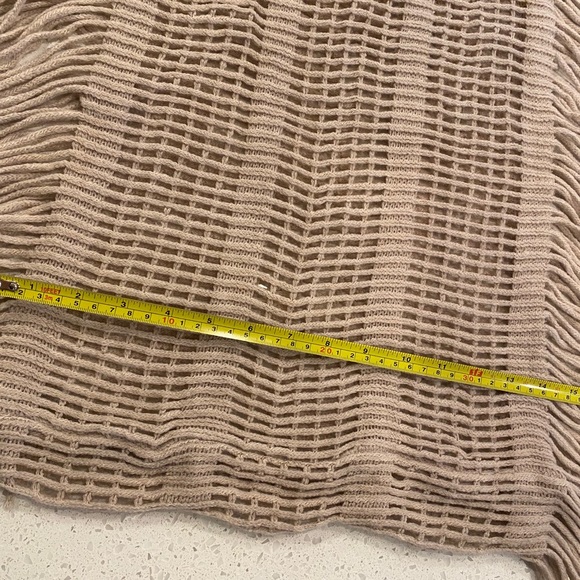 B.P. Infinity scarf color dusty mauve with tassels - Picture 6 of 6